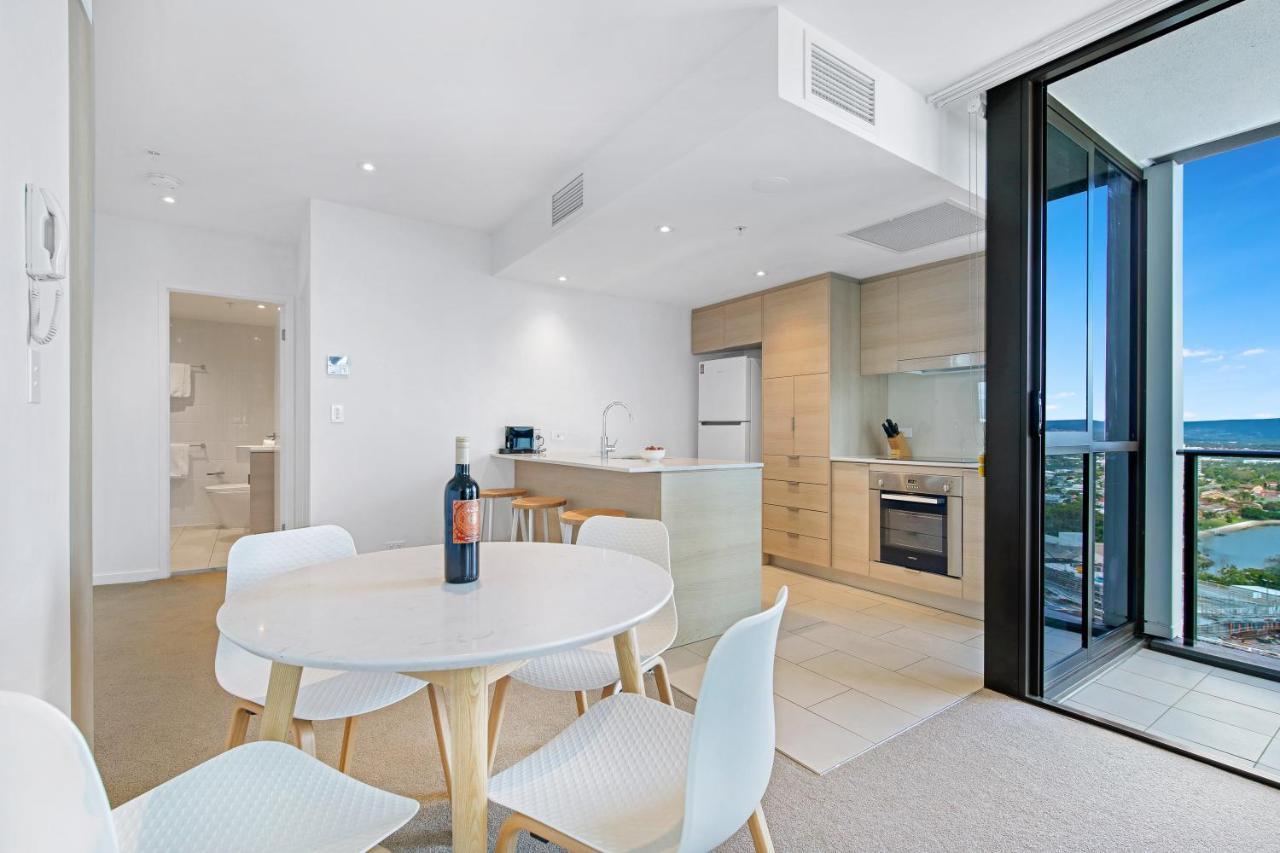 The Eureka Gold Coast Residence On Broadbeach Dış mekan fotoğraf