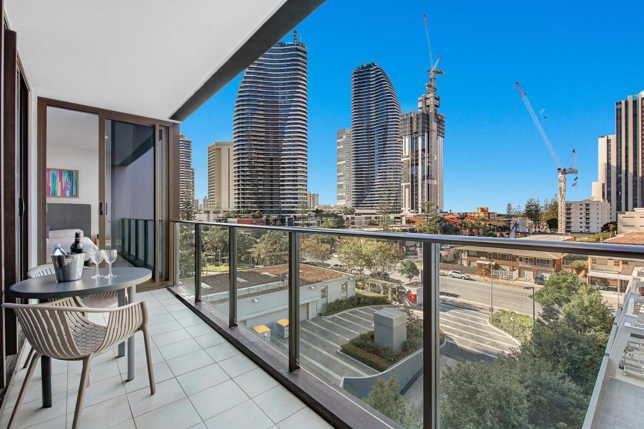 The Eureka Gold Coast Residence On Broadbeach Dış mekan fotoğraf